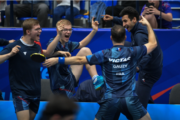 Tennis de table : les garçons arrachent le bronze