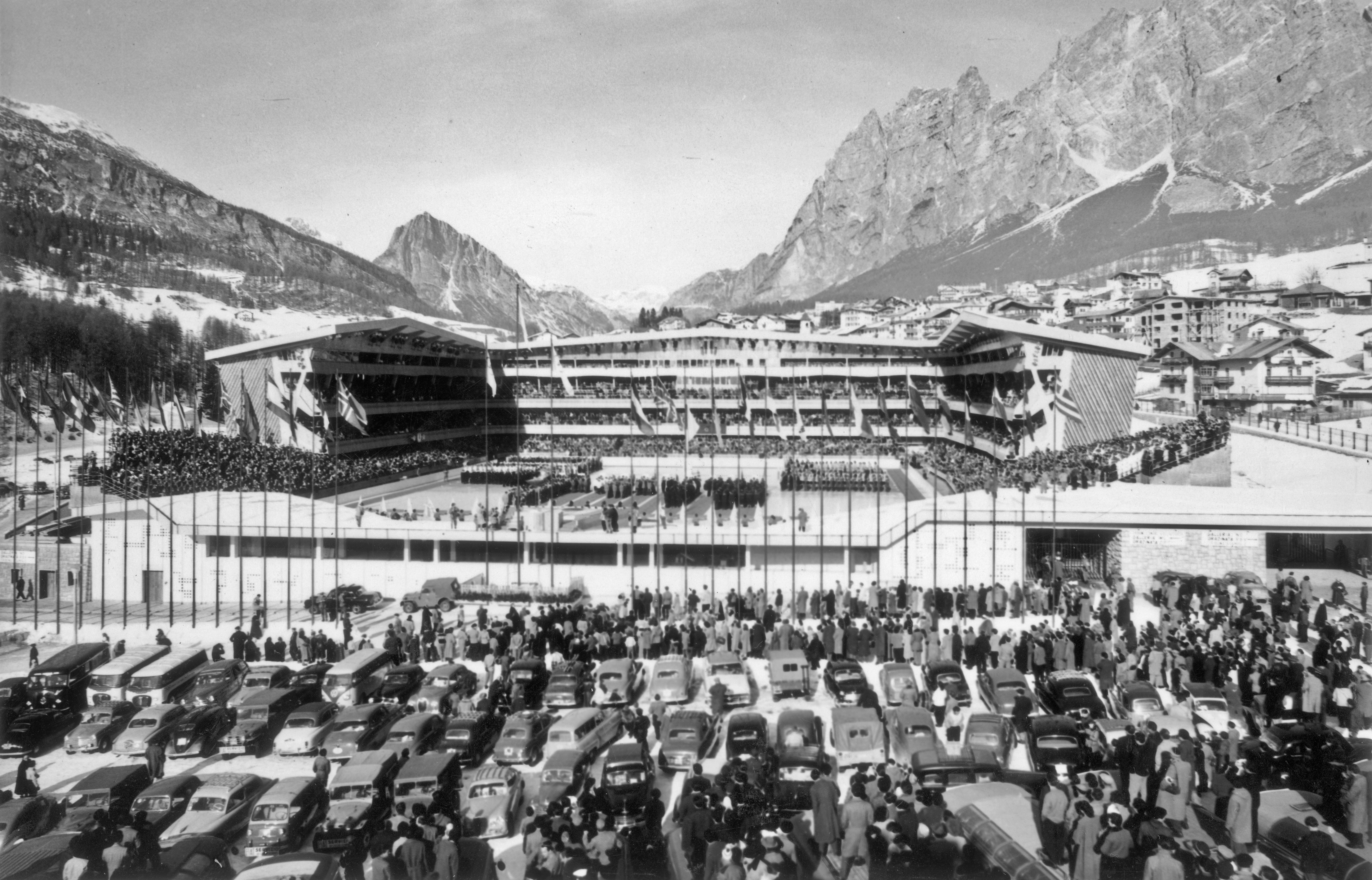Jeux Olympiques de Cortina d'Ampezzo © 1956 / International Olympic Committee (IOC)