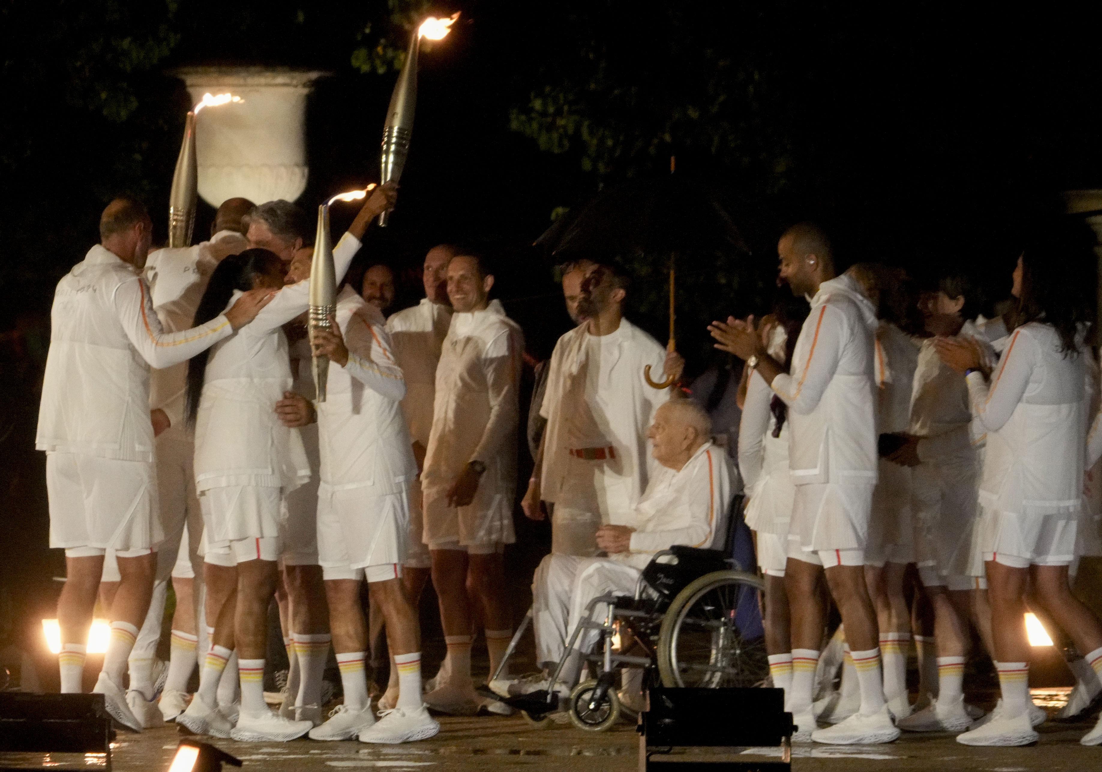 Les derniers relayeurs - ©PRESSESPORTS