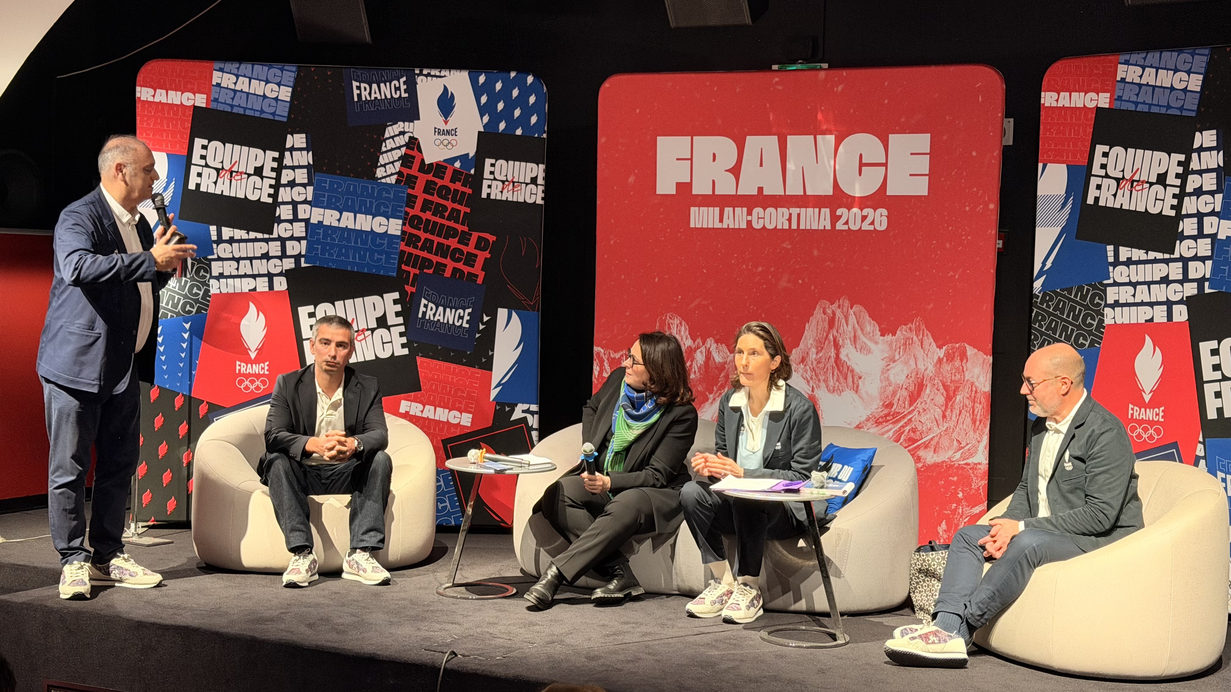 Conférence de presse d’avant Jeux pour l'équipe de France Olympique.
