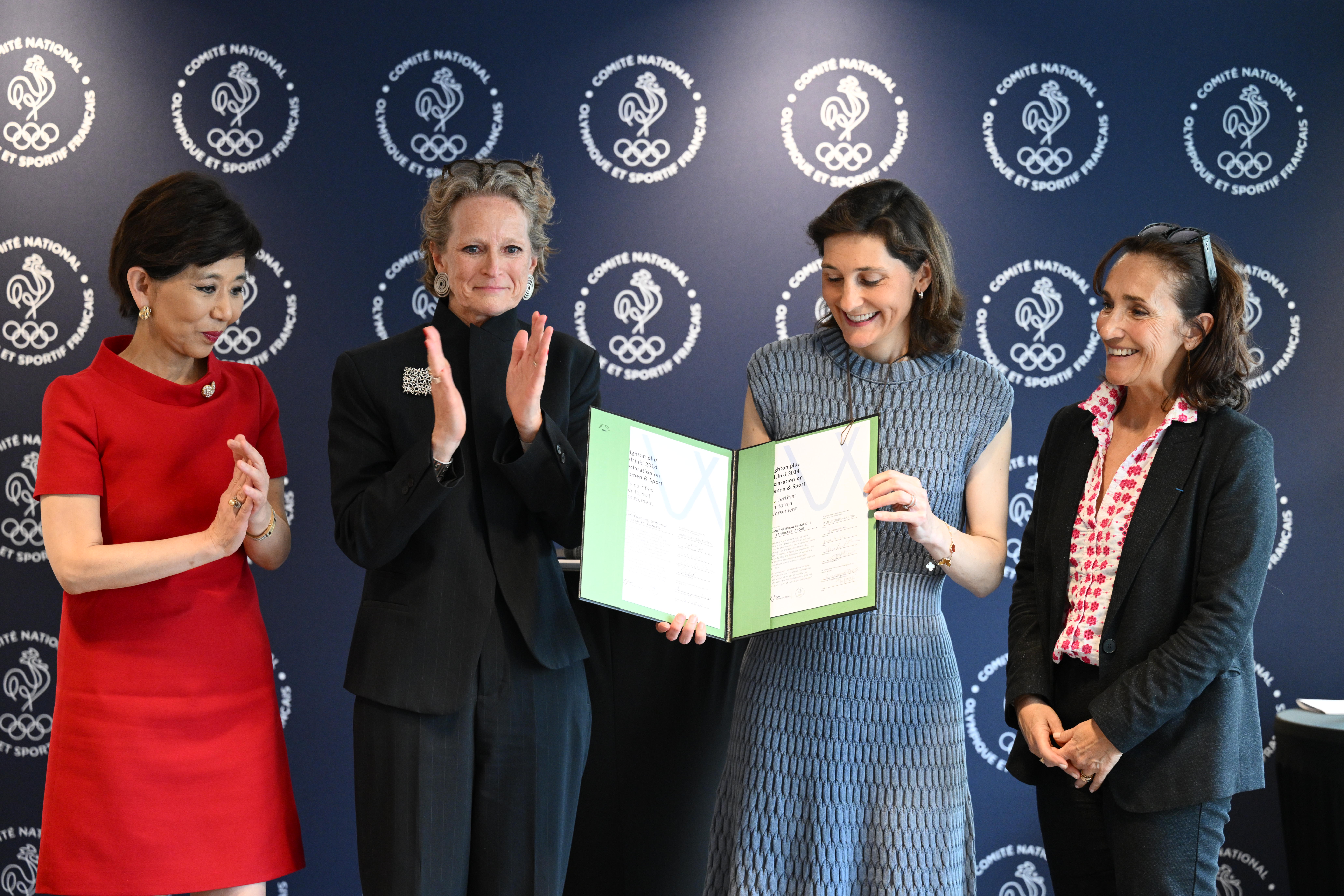 Signature de la Déclaration de Brighton plus Helsinki.