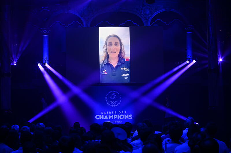 Louise Cervera, élue coup de coeur des disciplines olympiques à la soirée des champions de 2025 du CNOSF.