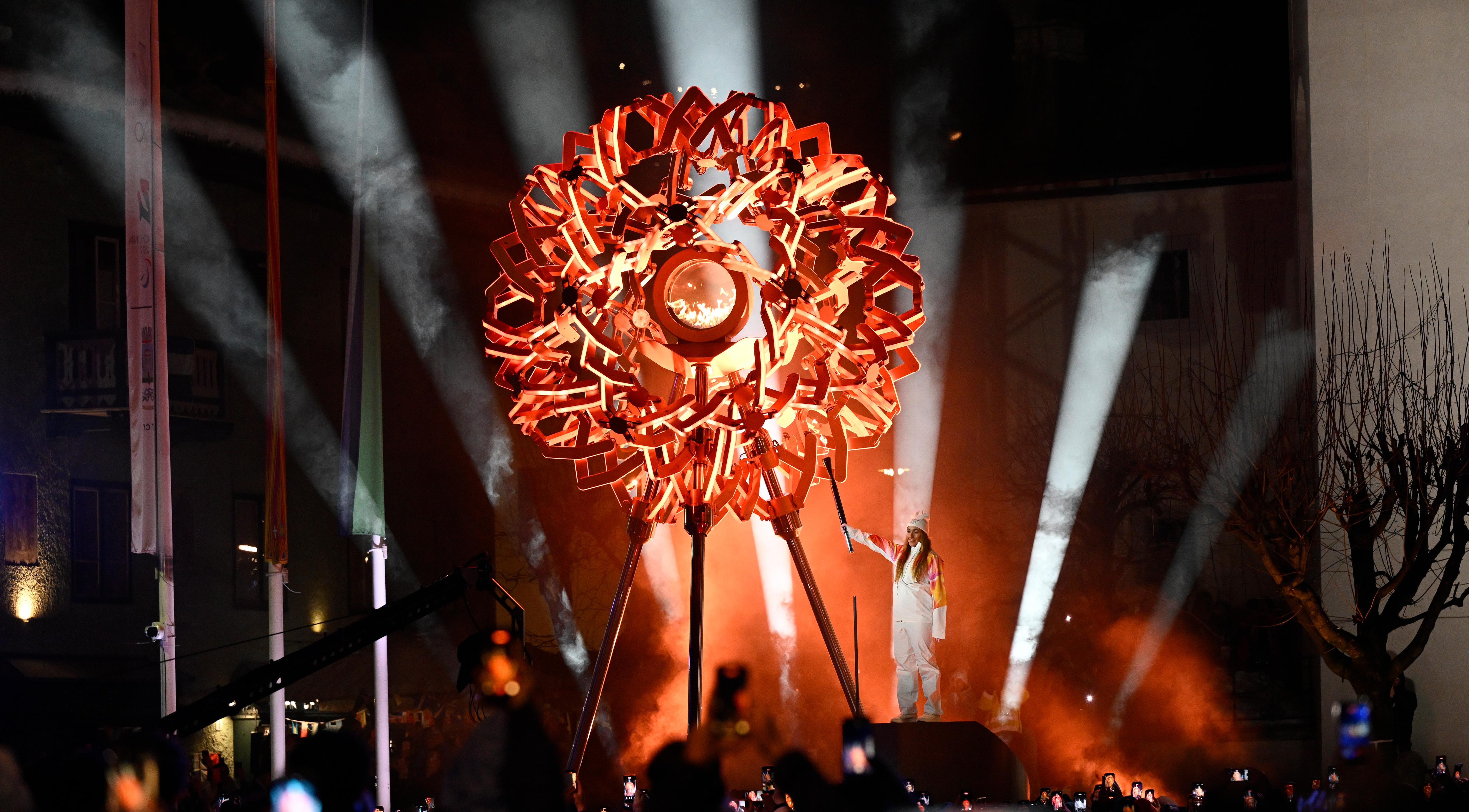 Allumage de la vasque olympique