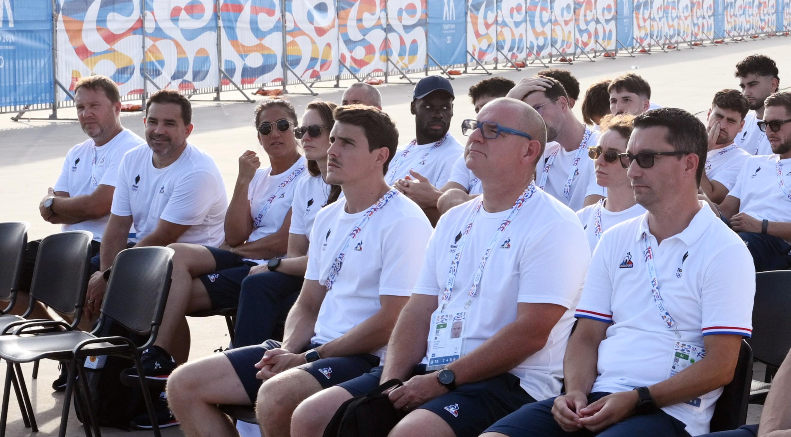 Arnaud Jean (deuxième en partant de la droite), chef de mission de la délégation française aux Jeux Méditerranéens de Tarente 2026 à la cérémonie d'accueil ©CNOSF/KMSP